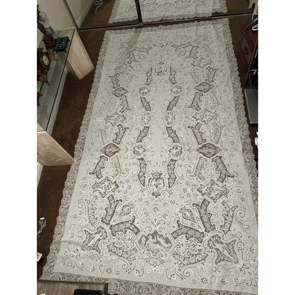 Antique Rectangular Tablecloth - Picture 2 of 10